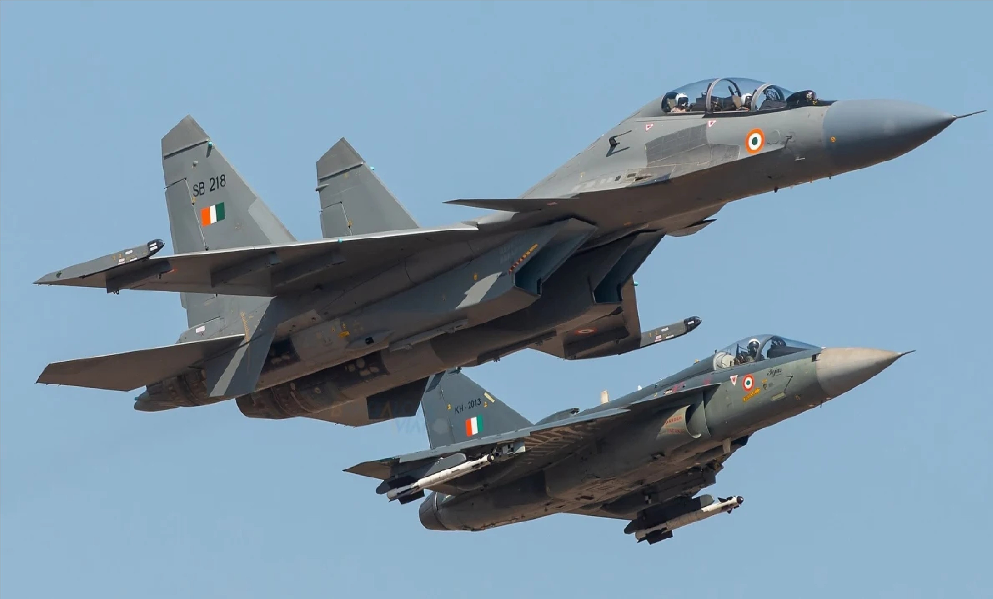 Indian Airfoce: વાયુસેનાની તાકાત થઇ બમણી, સેનામાં સામેલ થયા સુપરસોનિક ઝડપે મારનાર આવા જોરદાર હથિયારો 2 ship 1