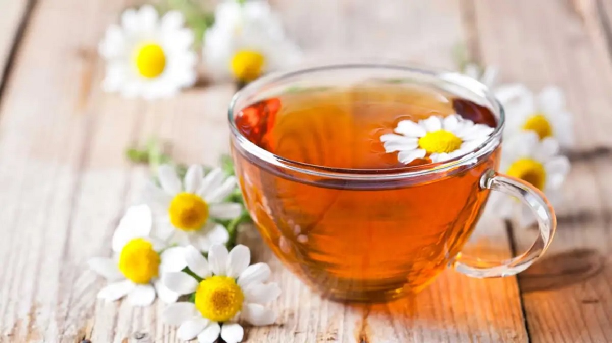 Chamomile Tea Benefits Cant sleep So drink chamomile tea 01