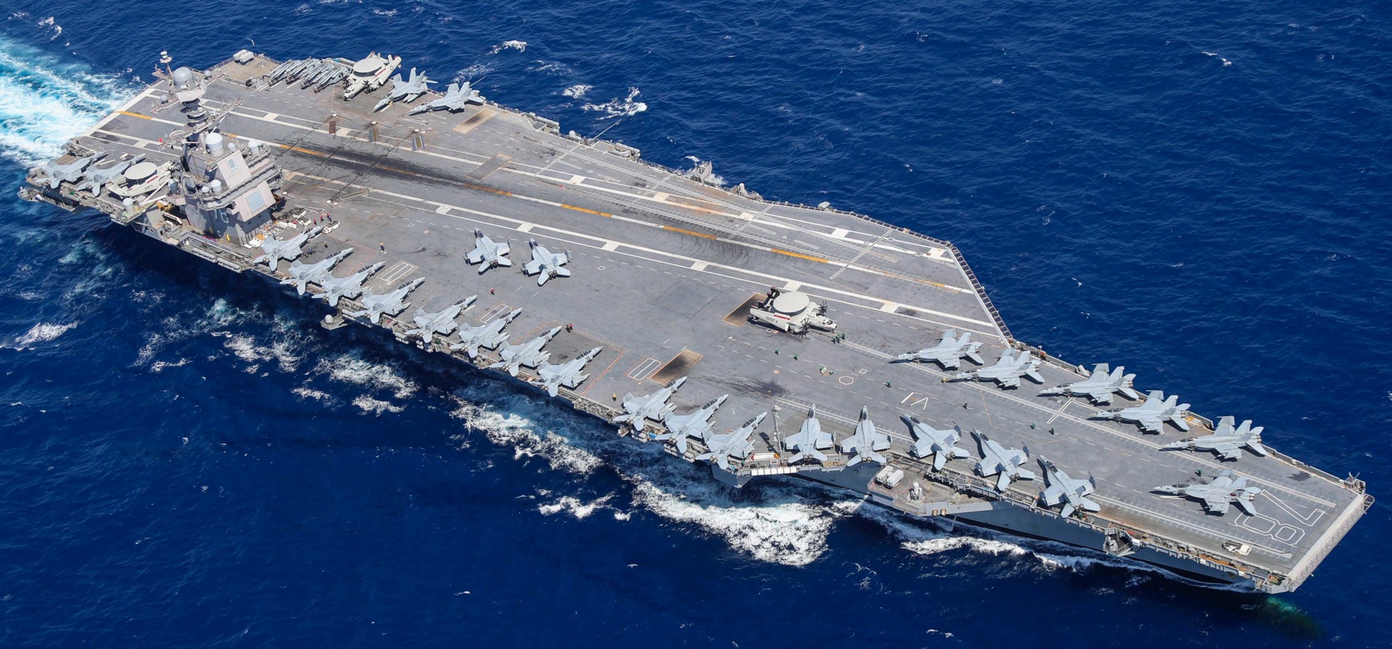 Top 10 Biggest Aircraft Carriers: વિશ્વના 10 સૌથી મોટા એરક્રાફ્ટ કેરિયર, ભારત પાસે કેટલા છે? 1 Worlds 10 largest aircraft carriers how many does India have 1