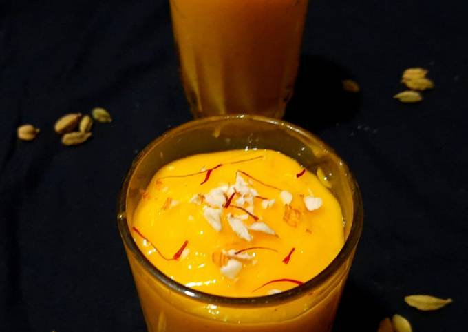 Mango Lassi Recipe : ઉનાળાની ઉકળતી ગરમી માંથી આપશે કેરીની લસ્સી શરીરને ઠંડક, જાણો તેને બનાવવાની આસાન રીત 3 mango lassi recipe and benefits in gujarati 2