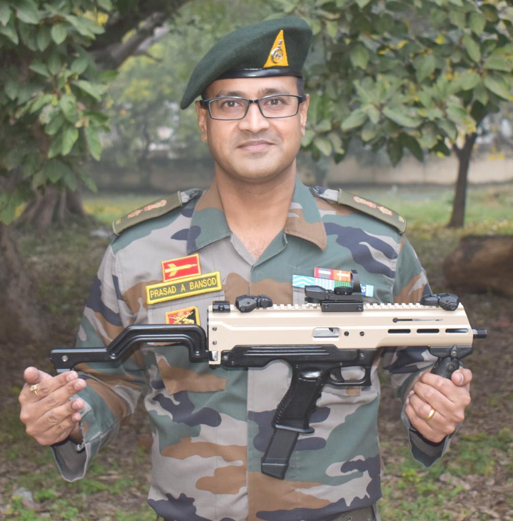 Sub Machine Gun : કેમ 75 વર્ષ લાગ્યા સ્વદેશી સબ-મશીન ગન બનાવતા, કર્નલ પ્રસાદ બંસોડે કર્યો ખુલાસો 2 story of 9 mm sub machine gun made in india asmi prasad bansod indias colonel kalashnikov 1