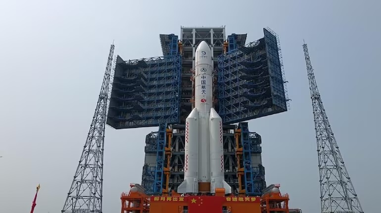 China: ચાંગ E-6 અવકાશયાન ચંદ્ર પરથી લાવ્યું આ વસ્તુઓ 3 china s chang e 6 collects nearly two kgs of samples from moon2