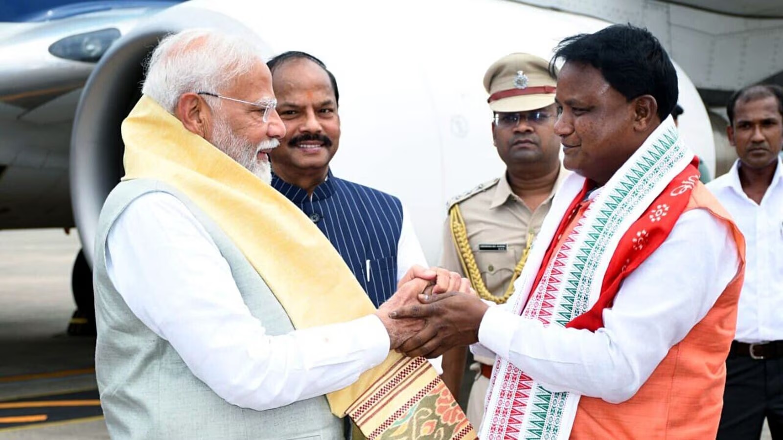 Jagannath Temple: CMની ઉપસ્થિતિમાં ઓડિશામાં જગન્નાથ મંદિરના ખોલાયા આટલા દરવાજા, માઝીએ કયું પોતાનું પહેલું પૂરું 1 odisha govt open all four doors of jagannath temple cm majhi fulfilled his first election promise as soon as he took power1