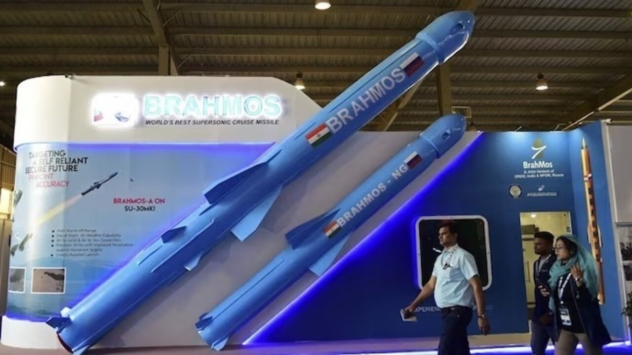 Philippines BrahMos Missile: ફિલિપાઈન્સે ચાઈનાની સીમમાં આ ભાગમાં બનાવ્યો બ્રહ્મોસ મિસાઈલ બેઝ, ભારતના મિત્રએ ચીન કરી લાલ આંખ! 3 philippines sets up brahmos missile base in luzan amid conflict with china in south china sea4