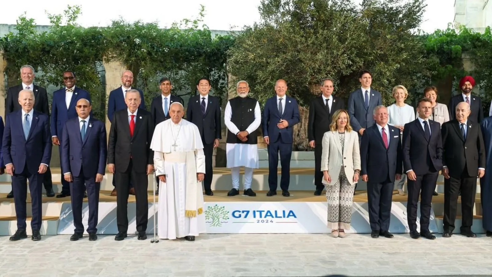 PM Modi: G-7 કોન્ફરન્સમાં PM મોદીનું મોટું નિવેદન, કહ્યું- અમારો સંકલ્પ 2047 સુધીમાં ભારતને આ જગ્યાએ પહોંચાડવાનો છે 2 pm modi said in g7 summit that it is our resolve to develop india by2047 1