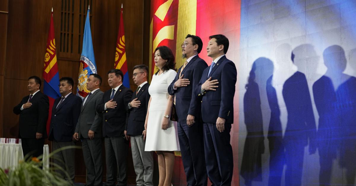 Mangoliya: મંગોલિયામાં સંસદીય ચૂંટણીમાં શાસક પક્ષને લાગ્યો મોટો ઝટકો 2 The ruling party suffered a big blow in the parliamentary elections in Mongolia 1