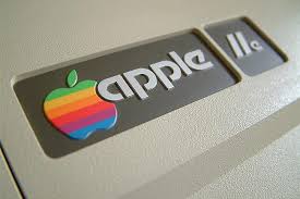 Apple Logo: એપલ કંપનીનો લોગો કેમ આવો બનાવામાં આવ્યો, શું છે તેની પાછળની કહાની? 2 images 6