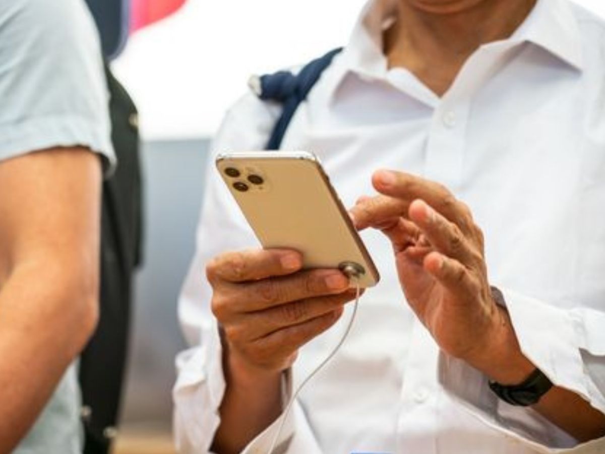 tech tips why is it dangerous to install apps from unofficial sources 2