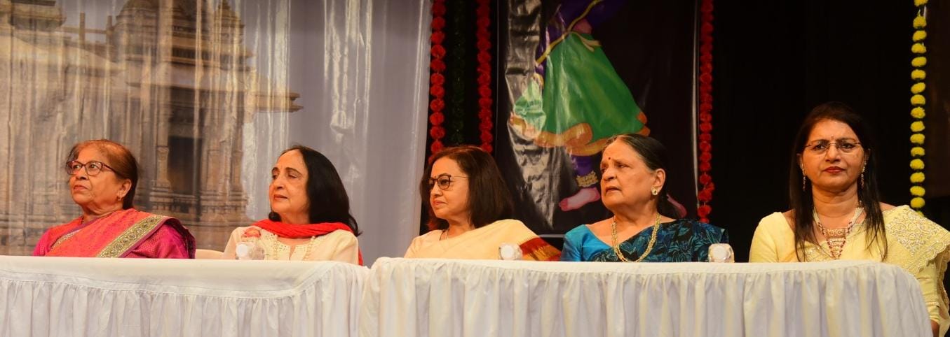The annual festival of Rajasthani Mahila Mandal High School concluded with great enthusiasm in Mumbai