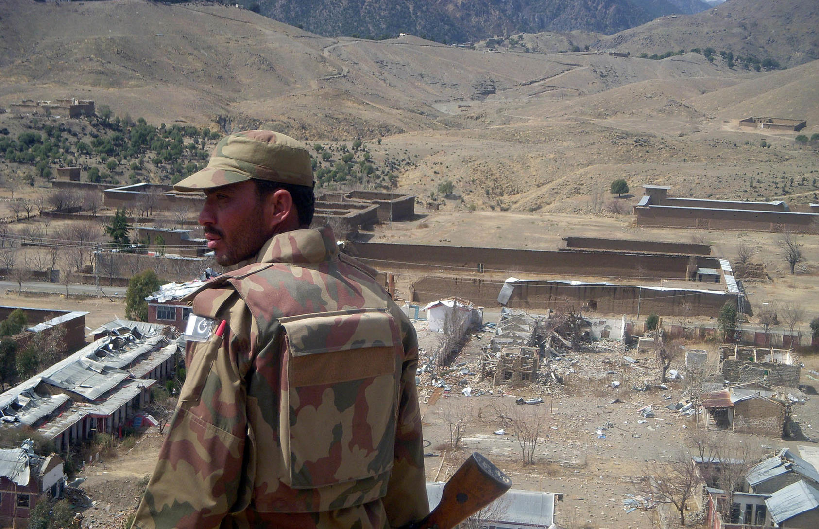 શું પાકિસ્તાન બનશે અફઘાનિસ્તાન? TTP શું છે જેને ઈસ્લામાબાદ કોઈપણ કિંમતે ખતમ કરવા માંગે છે? 4 pakistan new afghanistan what is ttp all you need to know piopf6yo9t