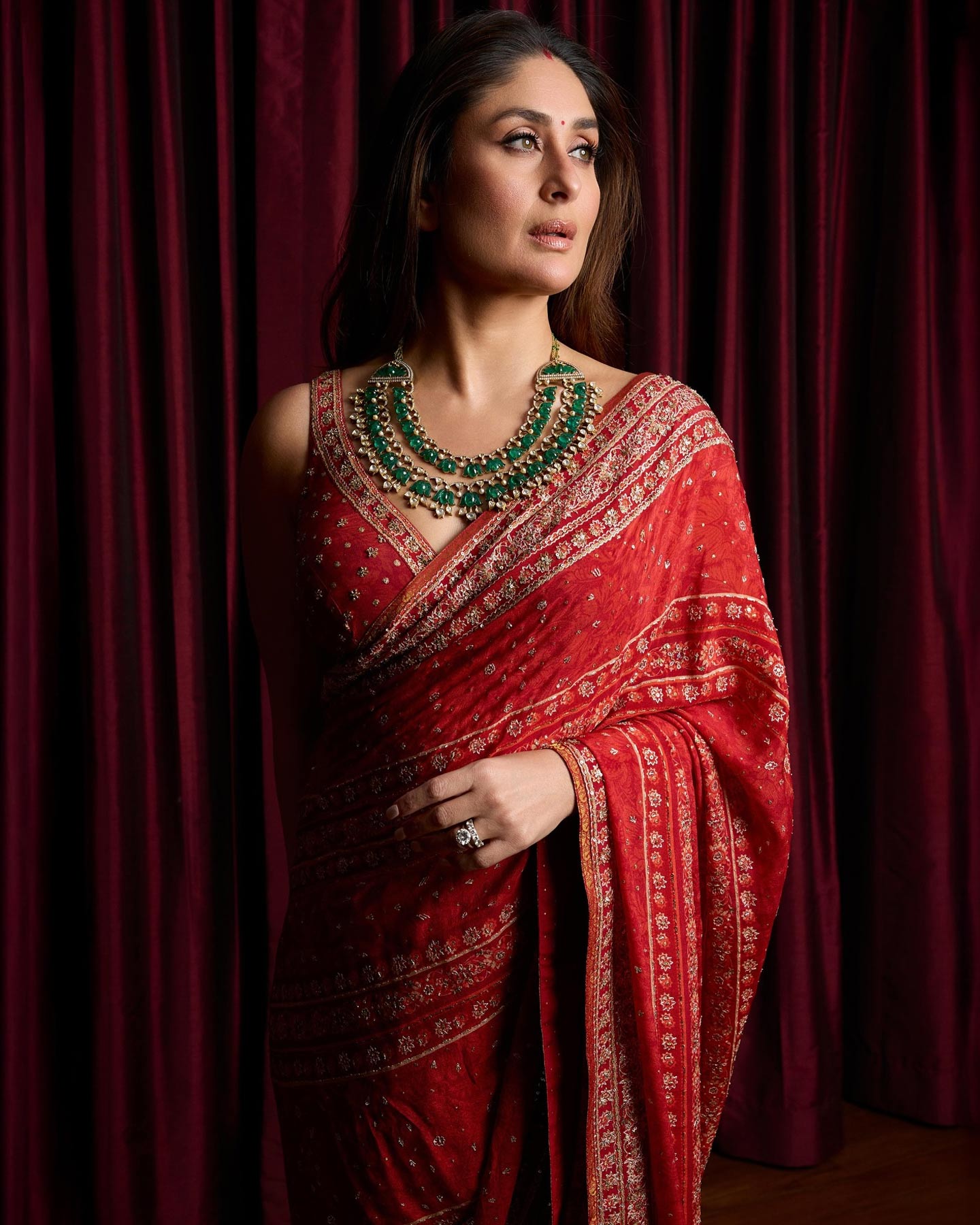 jewellery designs ideas for women style with deep neckline outfits articleewrw