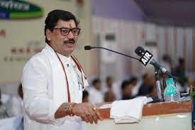 maharashtra beed news sarpanch santosh deshmukh murder cm devendra fadnavis demands dhananjay munde resignationewrw