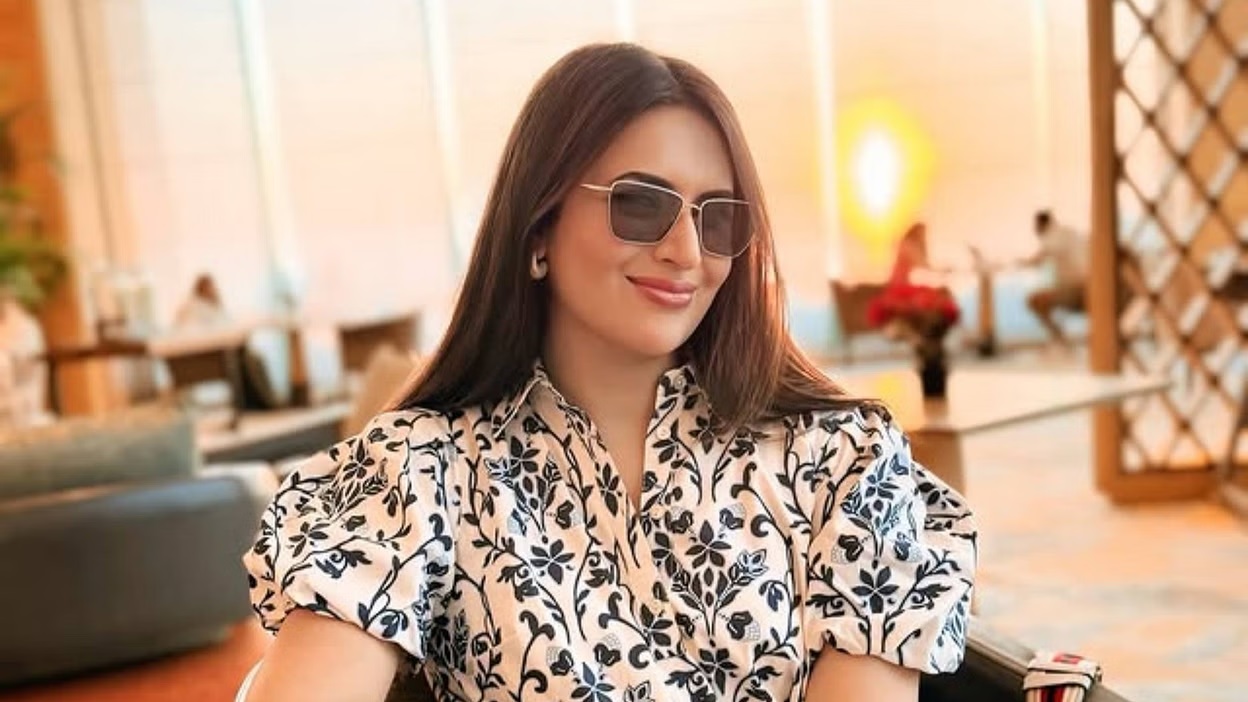 ઉનાળામાં તમે કૂલ અને ક્લાસી દેખાવ, આ ટ્રેન્ડી ડ્રેસ આઇડિયા સાથે ફેશન સ્ટેટમેન્ટ બનાવો 3 summer dresses keep yourself cool and classy make a fashion statement with these trendy dress ideas2