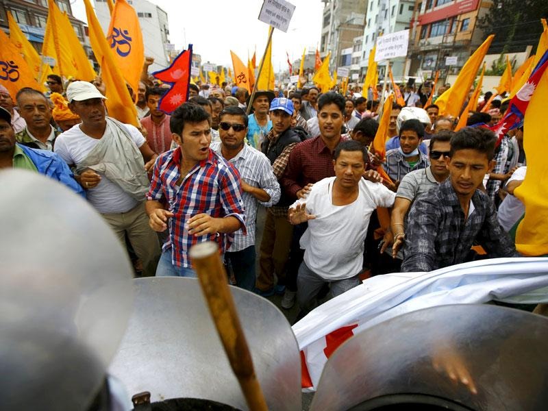 નેપાળમાં લોકશાહીના નામે ચીનનું સમર્થનfewr