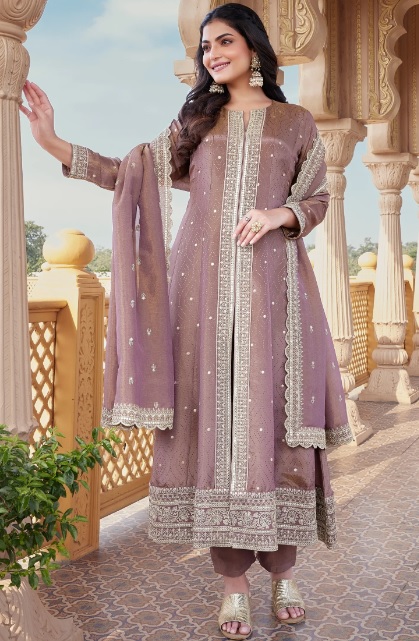 સિમ્પલ ટ્રેડિશનલ લુકને બનાવો શાનદાર wer