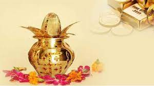 રાત્રે કરો આ 3 ચમત્કારિક ઉપાય, ધન વૃદ્ધિની સાથે સાથે મળશે દેવી લક્ષ્મીનો આશીર્વાદ! 3 akshay tritiya 2025 upay to get blessings of ma laxmi kuber devta do this upay for dhan prapti on akha teej2