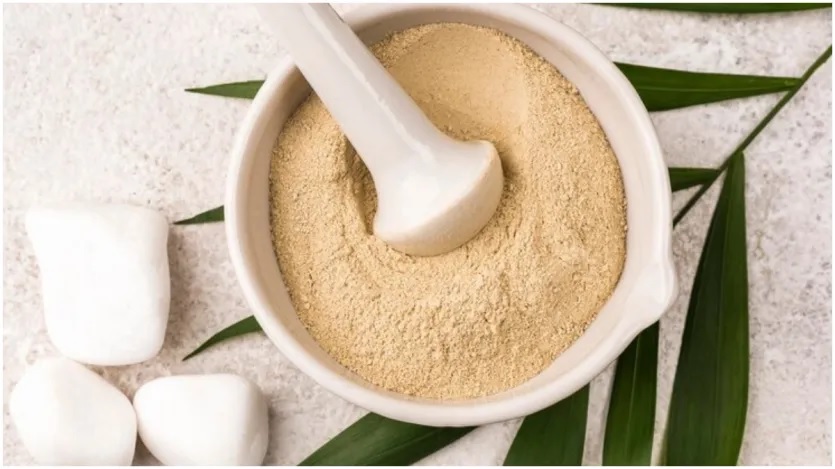 apply this natural ubtan on the skin to get rid of acne pimples