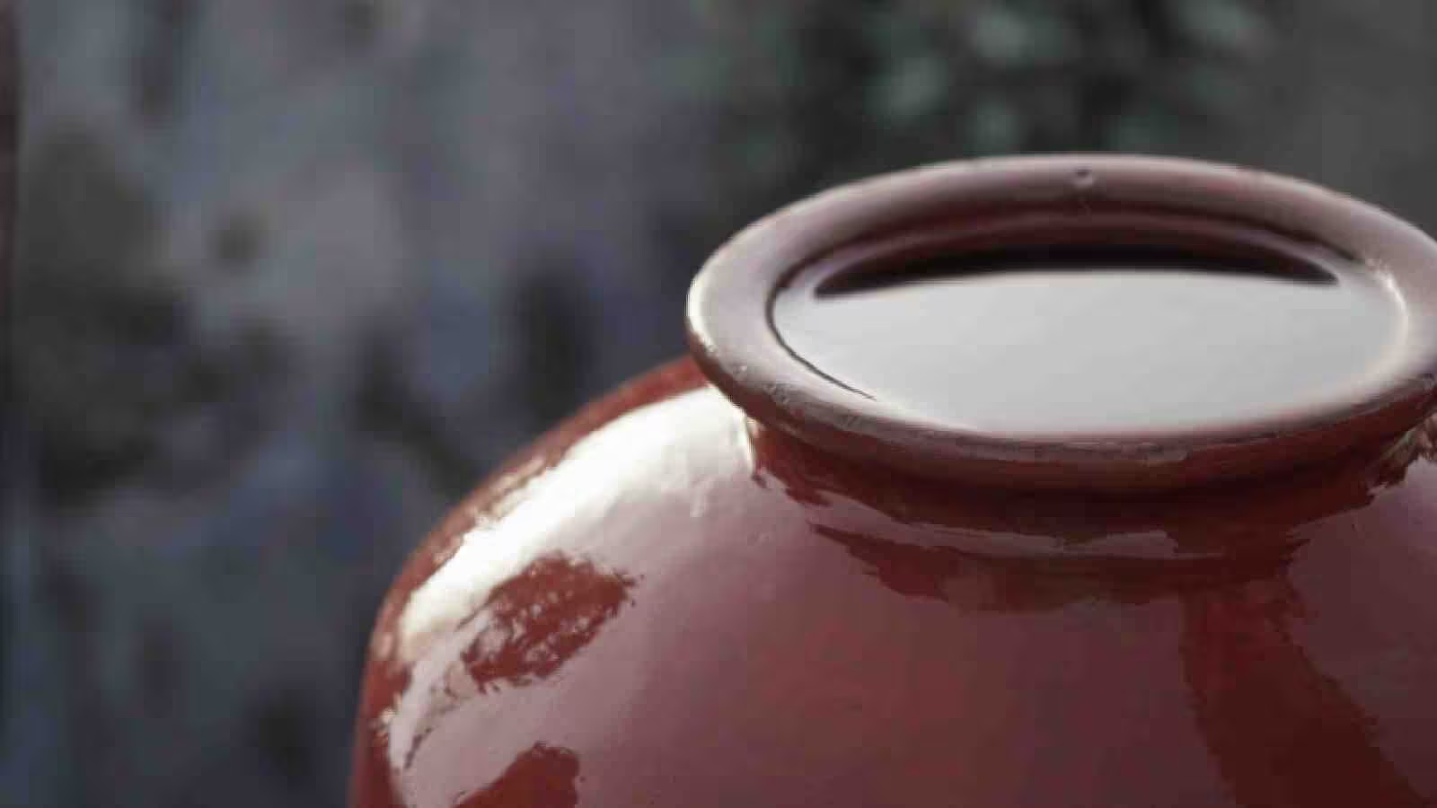 black vs red pot which matka keeps water cool for longer and benefits 2