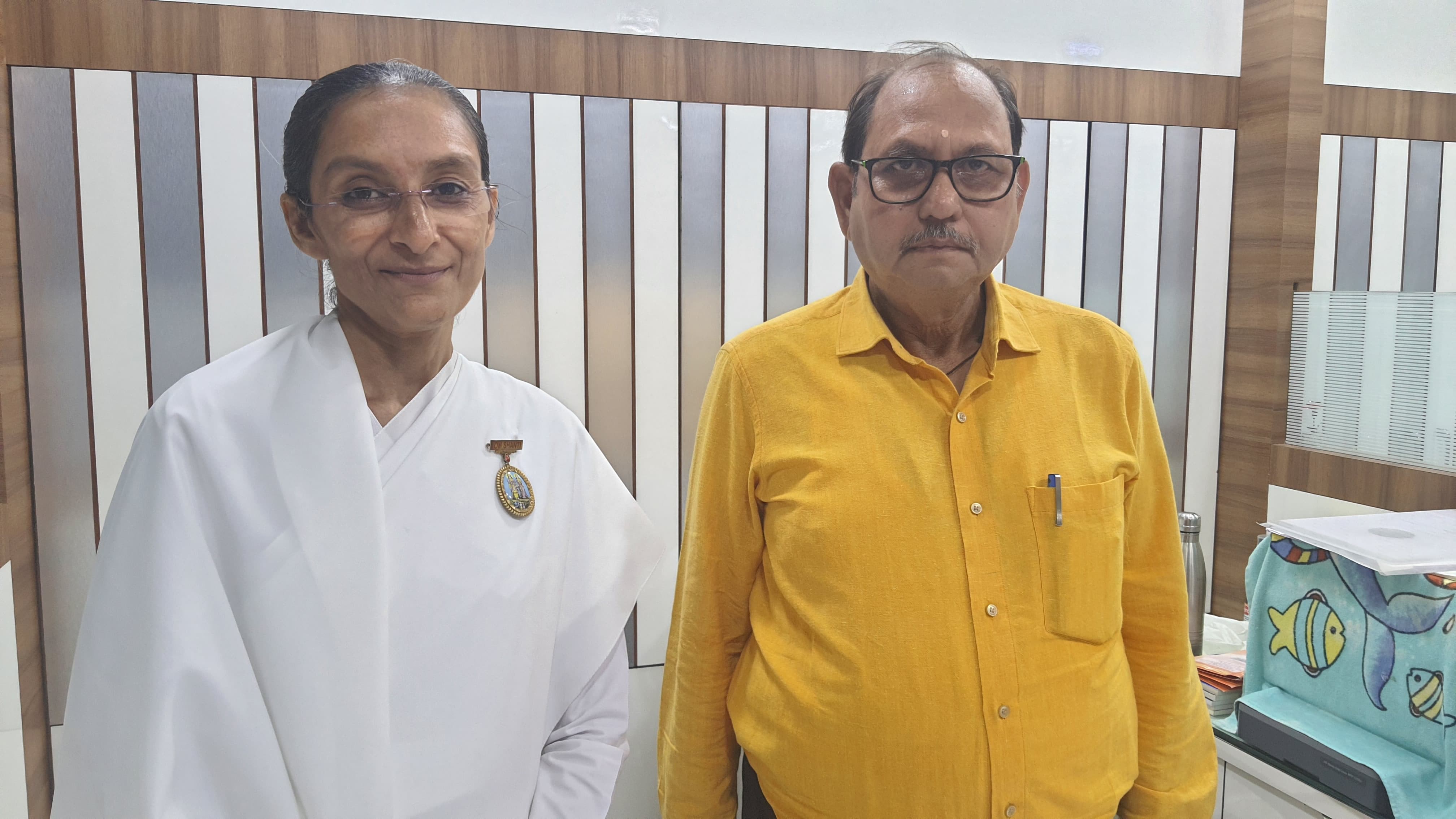 ગુજરાતની વિશિષ્ટ પ્રતિભા બ્રહ્માકુમારી નંદિનીબેને "આધ્યાત્મિક અને ધાર્મિક પત્રકારત્વ" પર સંશોધન કરી પીએચ.ડી. (ડોક્ટર ઑફ ફિલોસોફી)ની પદવી મેળવી 5 brahmakumari dr nandinibeen increased the pride of gujarat3