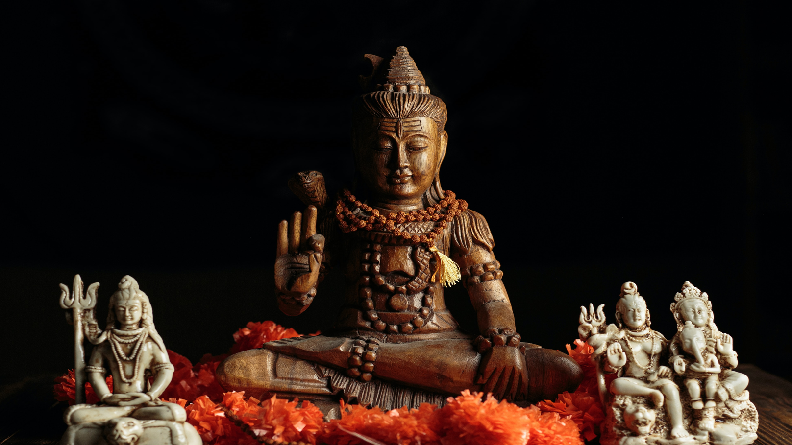 follow these vastu tips during prayers for happiness at home1