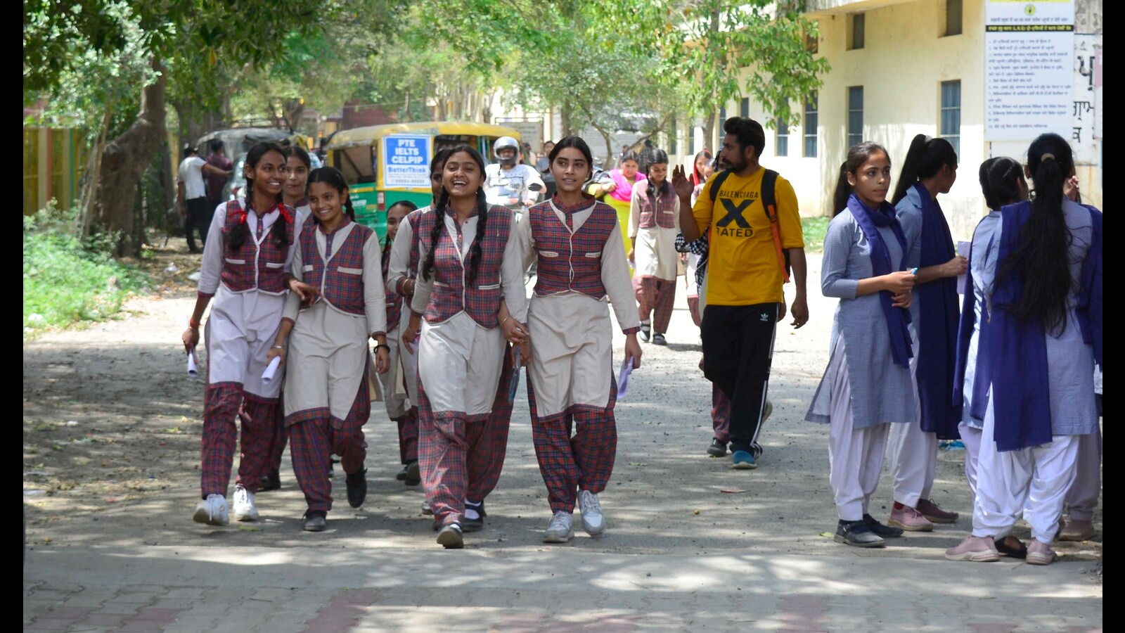 punjab 12000 government schools will be upgraded with 2000 crores education minister listed the facilitiesewrwe