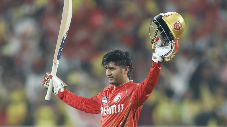 punjab kings beat chennai super kings by 18 runs in ipl 2025 ms dhoni priyansh aryaewrw