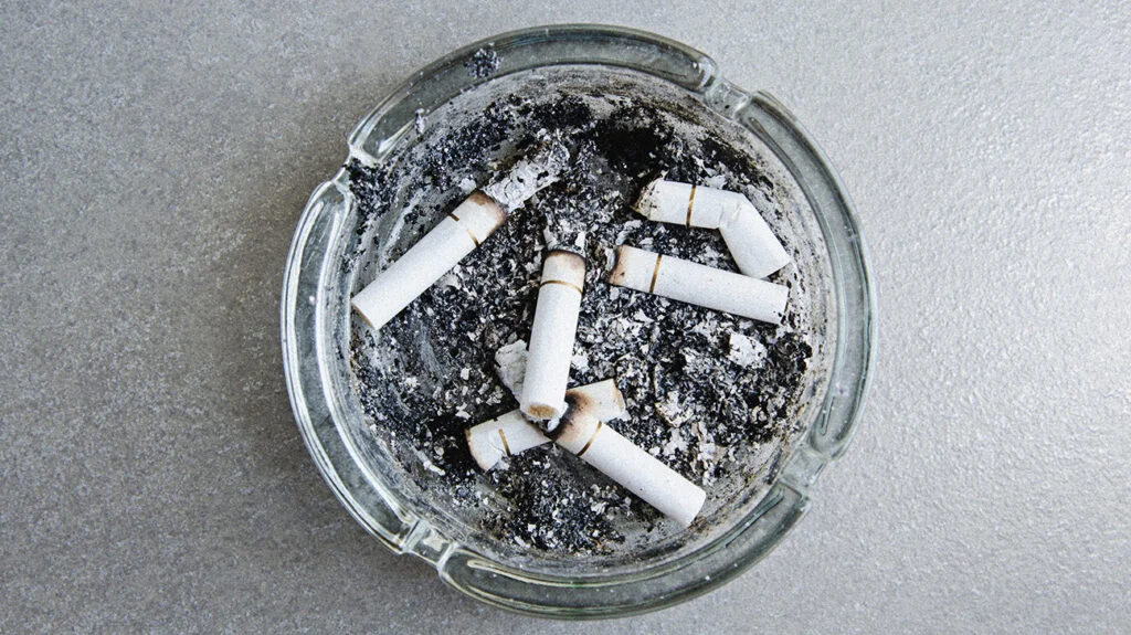 ધૂમ્રપાન છોડ્યા પછી પણ તમને સિગારેટ પીવાનું મન થાય છે, આ રીતે તમે સરળતાથી તેનાથી છુટકારો મેળવી શકો છો 2 tips to reduce the craving for cigarettes after quitting smoking1