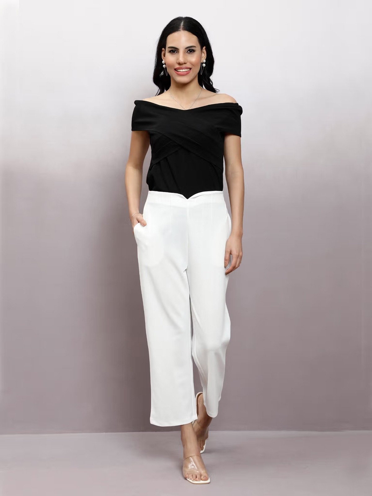 4 beautiful tops to wear with white jeans black