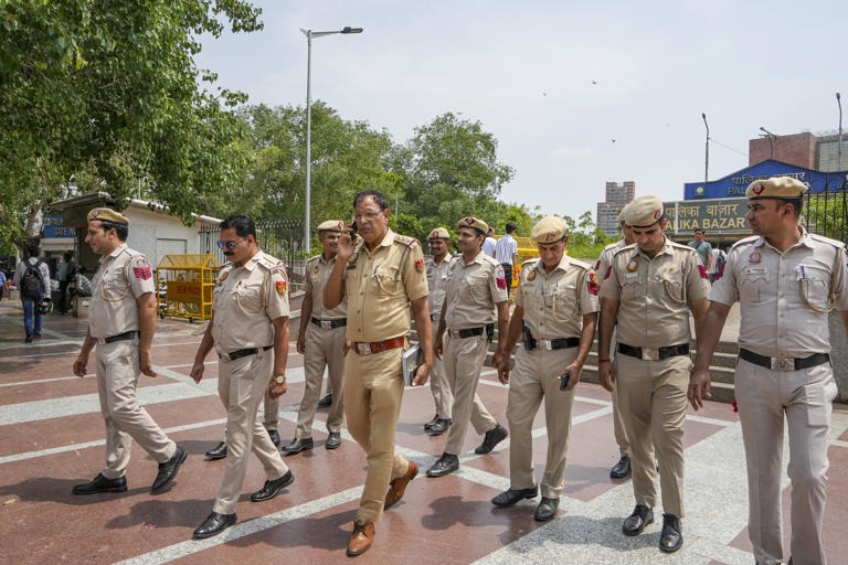 delhi security beefed up in the capital after operation sindoor2