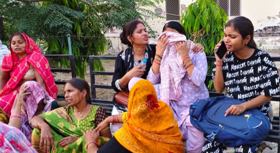 etawah tragic accident on agra kanpur highway two postal workers dead hit by russia citizen car1