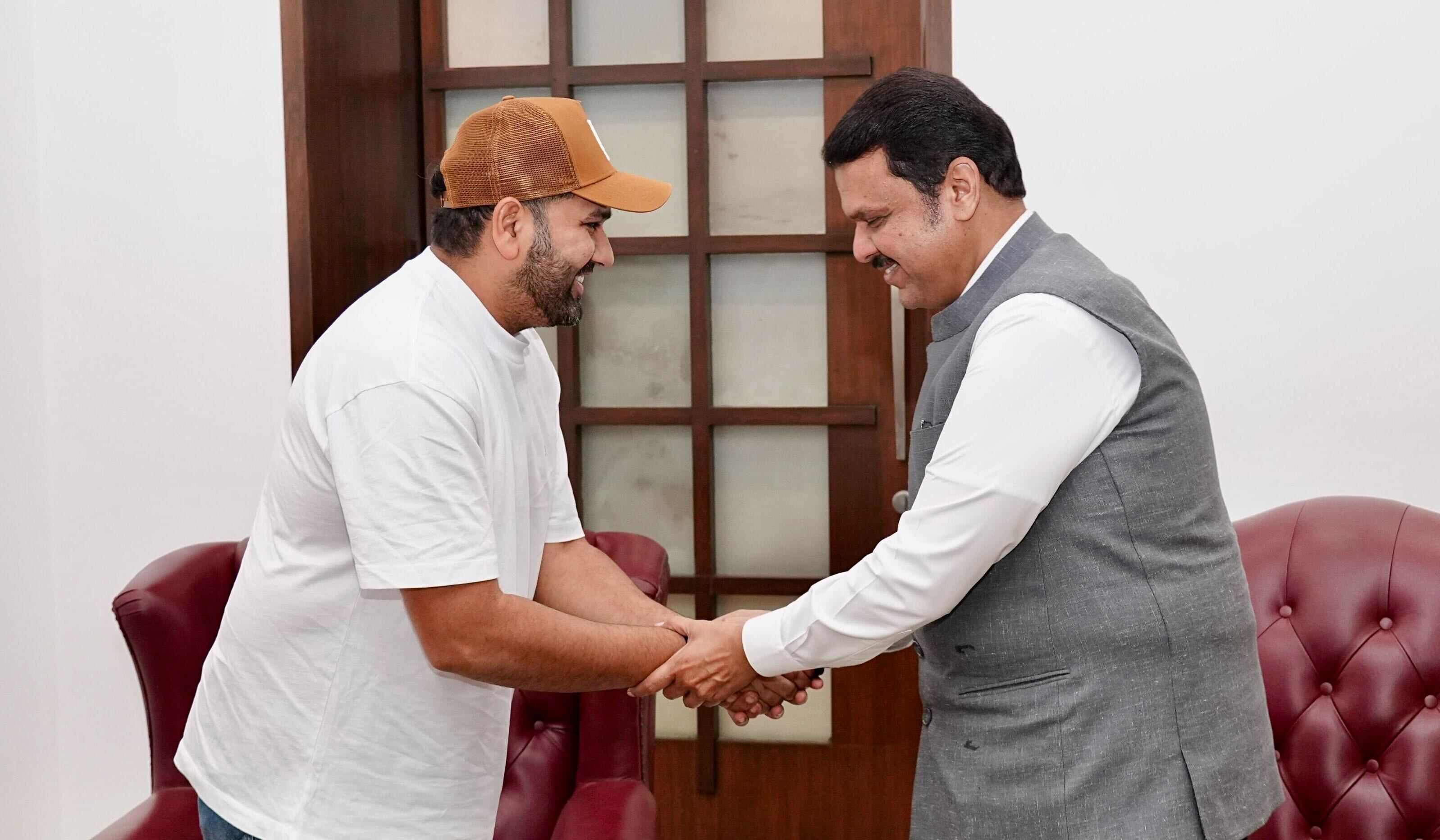 maharashtra chief minister devendra fadnavis meet rohit sharma wishes him well after test retirement