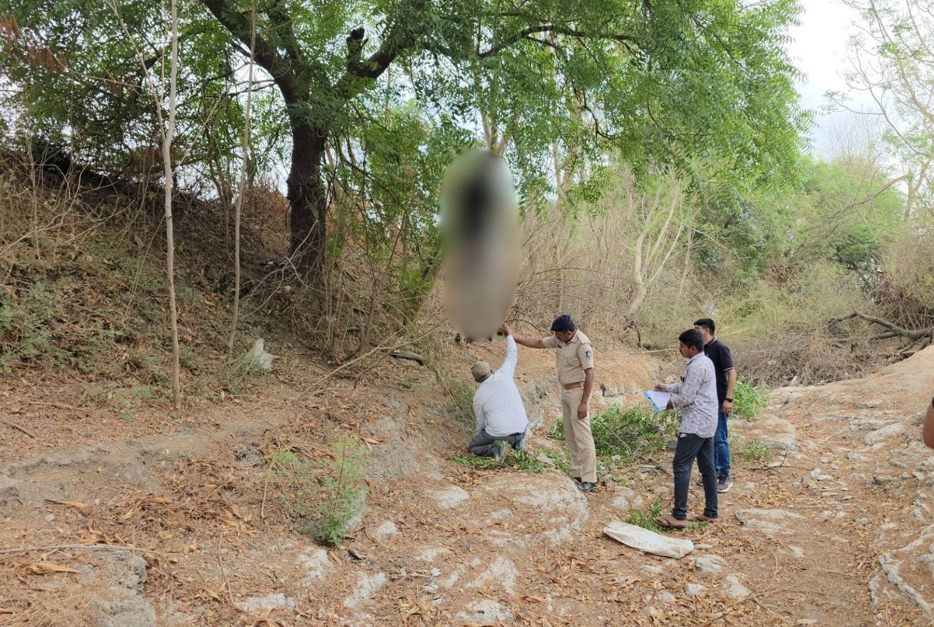 man accused of assault in rajkot names three people in note1