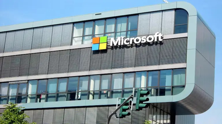 microsoft second biggest layoff ever 6000 employees of these posts are in danger check details1