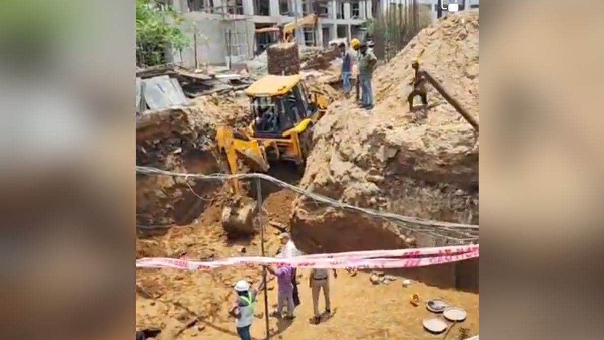ncr major accident at old faridabad railway station 5 workers buried under soil collapse
