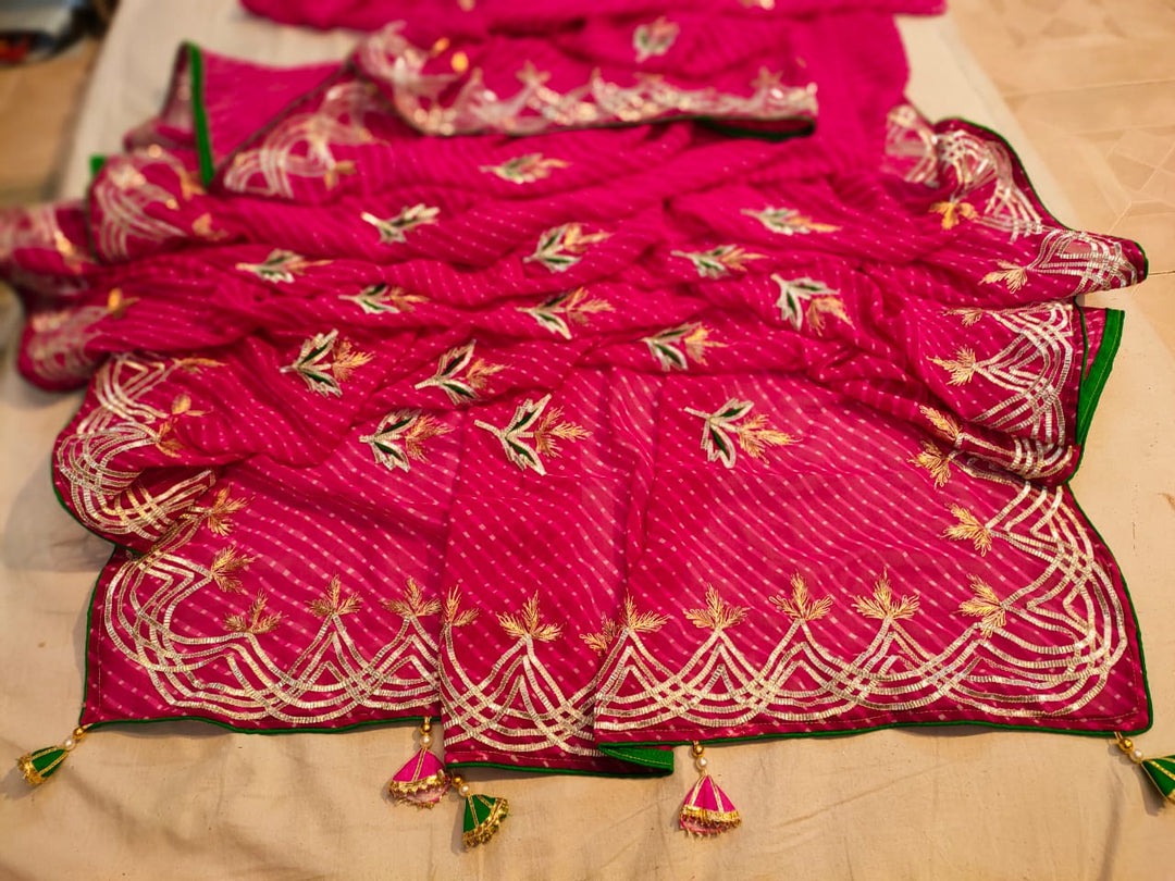 rajasthani lahariya sarees give you traditional look1