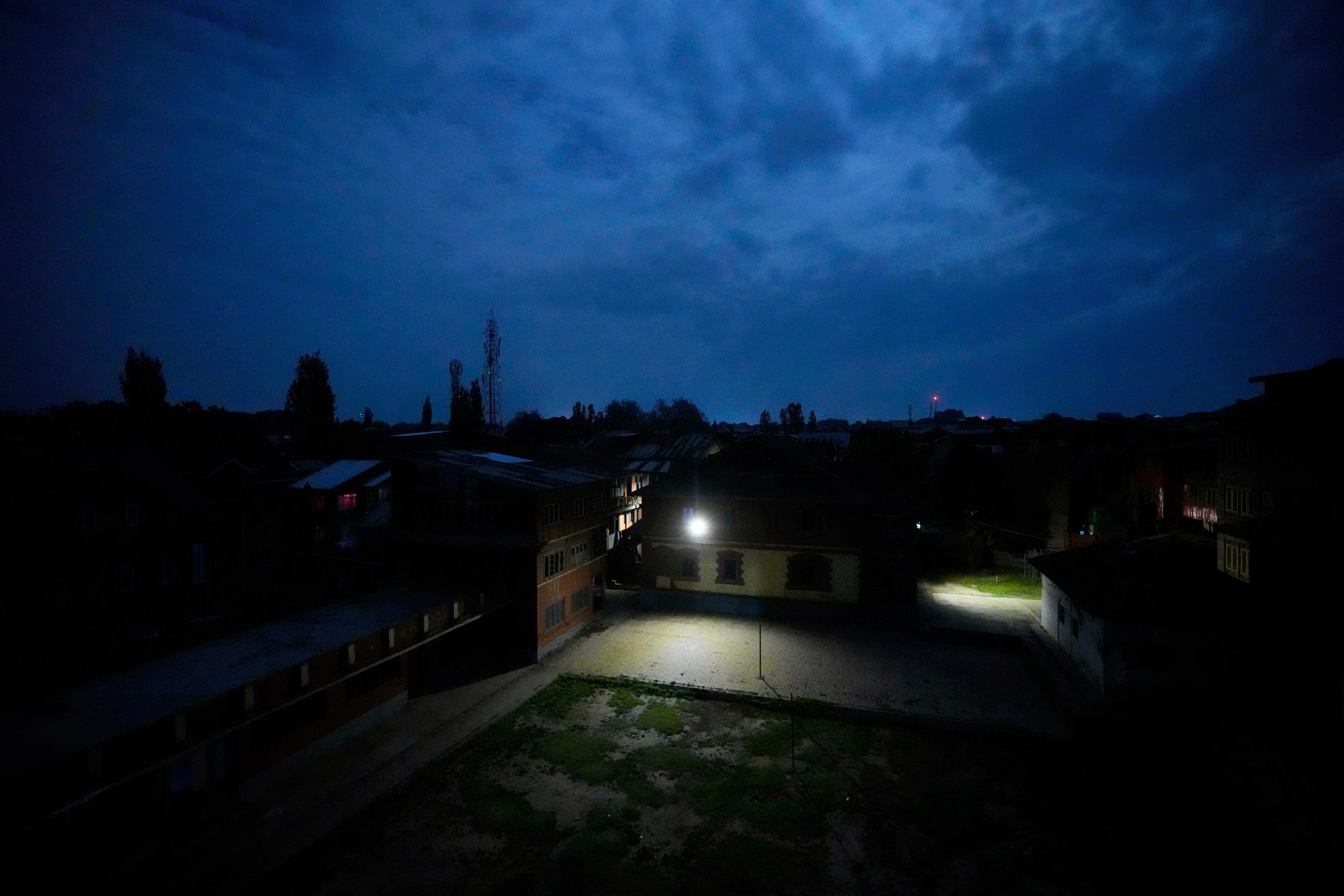 sirens sound again in chandigarh air attack warning india pakistan tension operation sindoor2